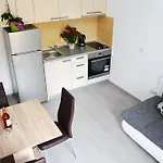 شقة Clara